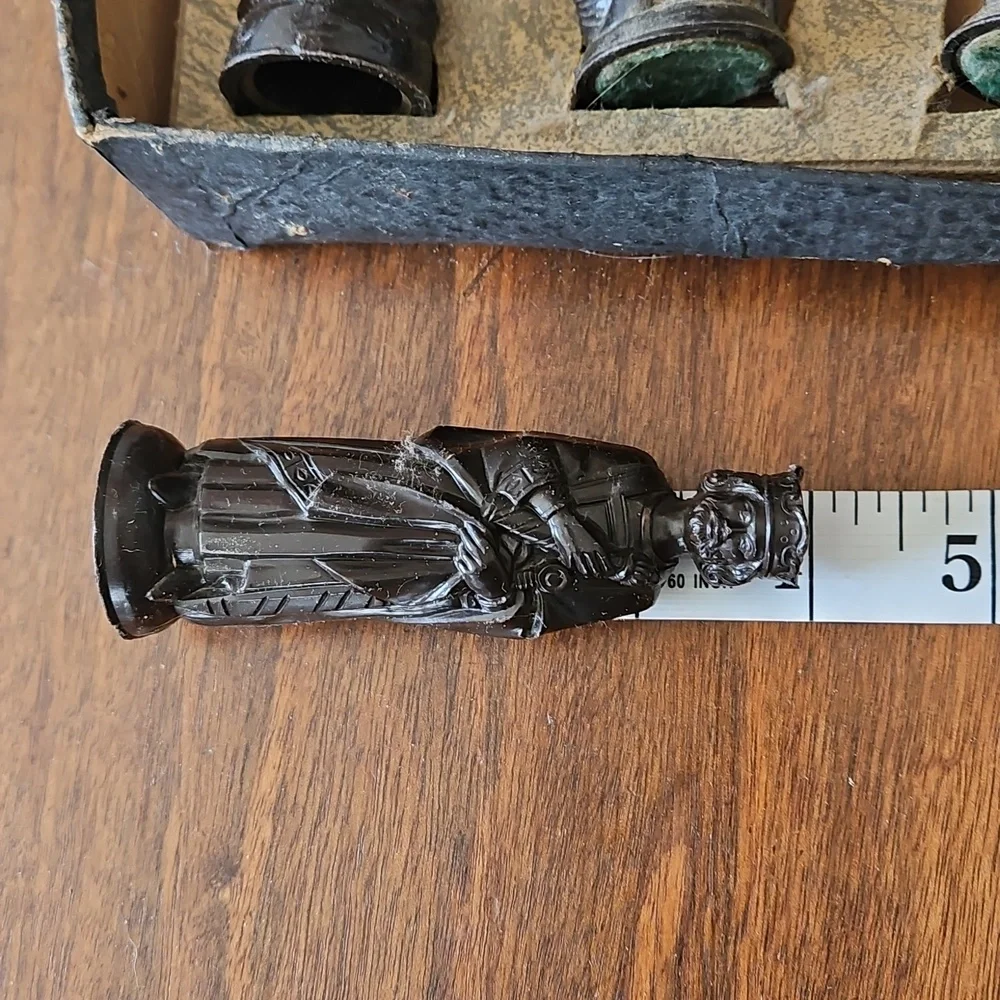 Vintage Renaissance Chessmen By ES Lowe